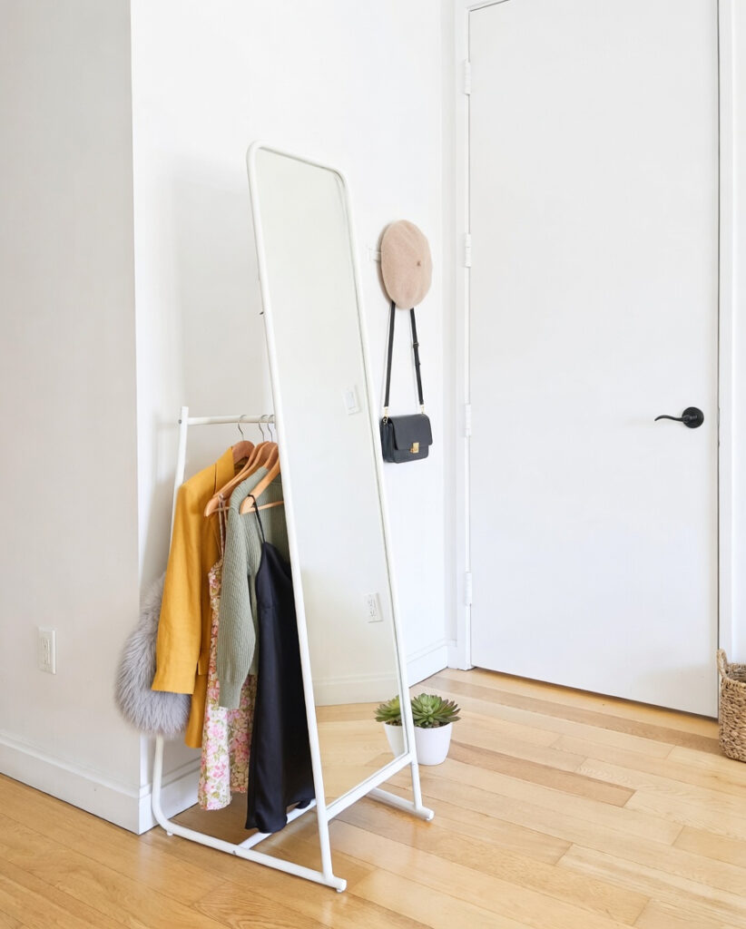 Behind-the-Mirror Clothes Hanger