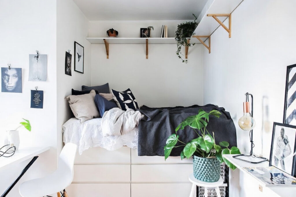 Keep Your Nightstand Calm and Simple